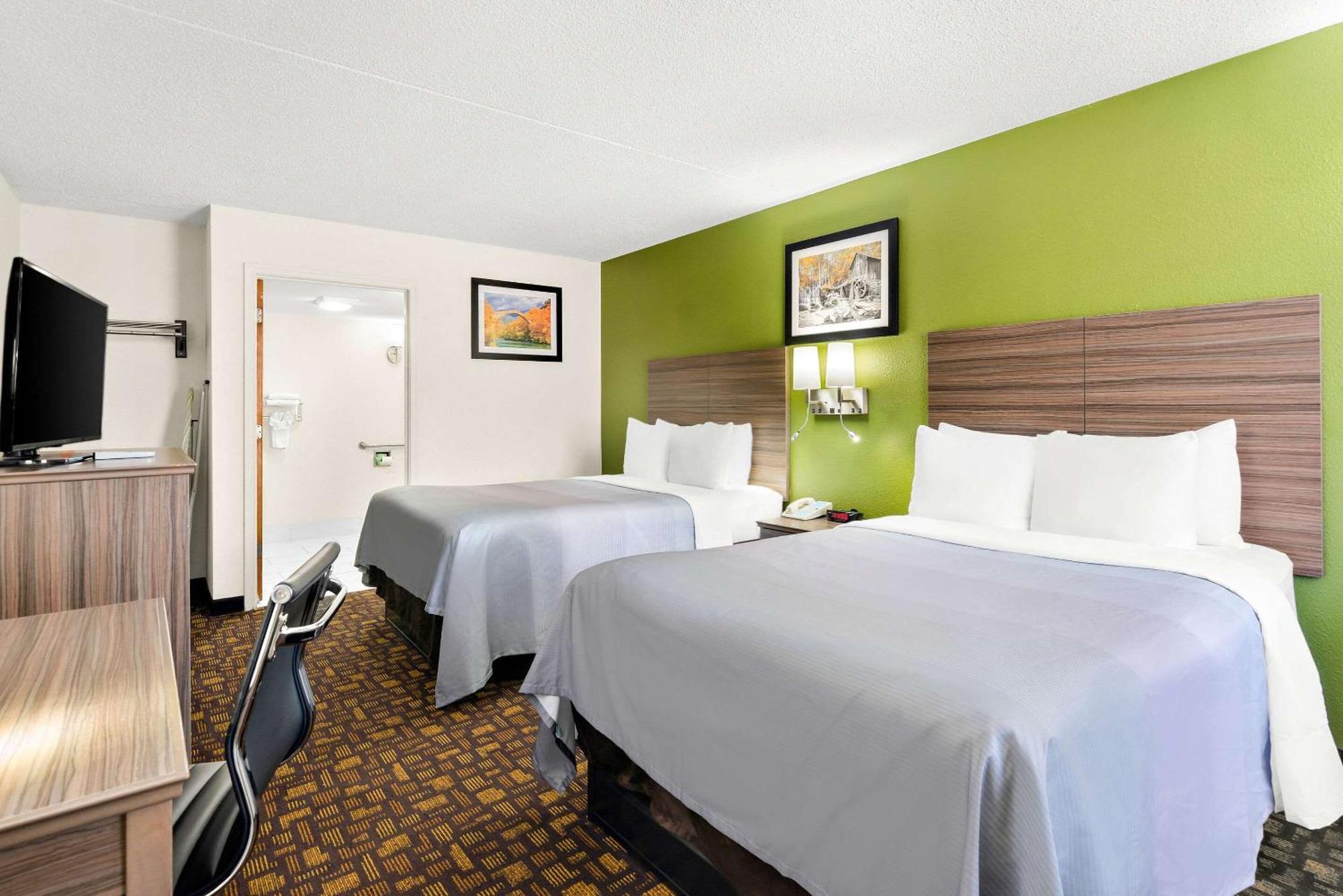 Quality Inn Salem - I-81 Exteriör bild